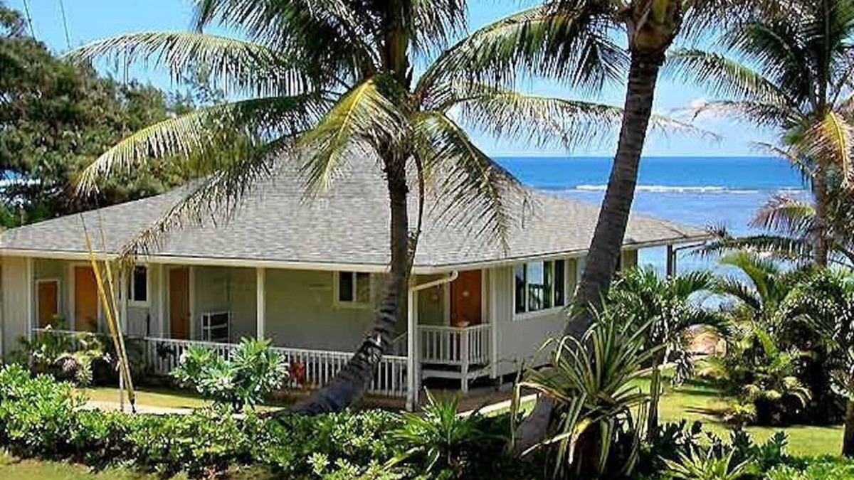 Anahola House | Oceanfront Beach House - Spectacular Views & Privacy