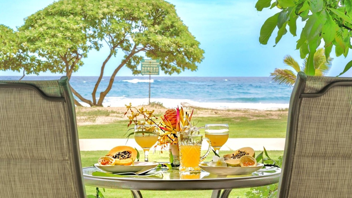 Kapaa Apartment | Oceanfront Bliss at the Islander on the Beach — Trusted Host, New on VRBO!