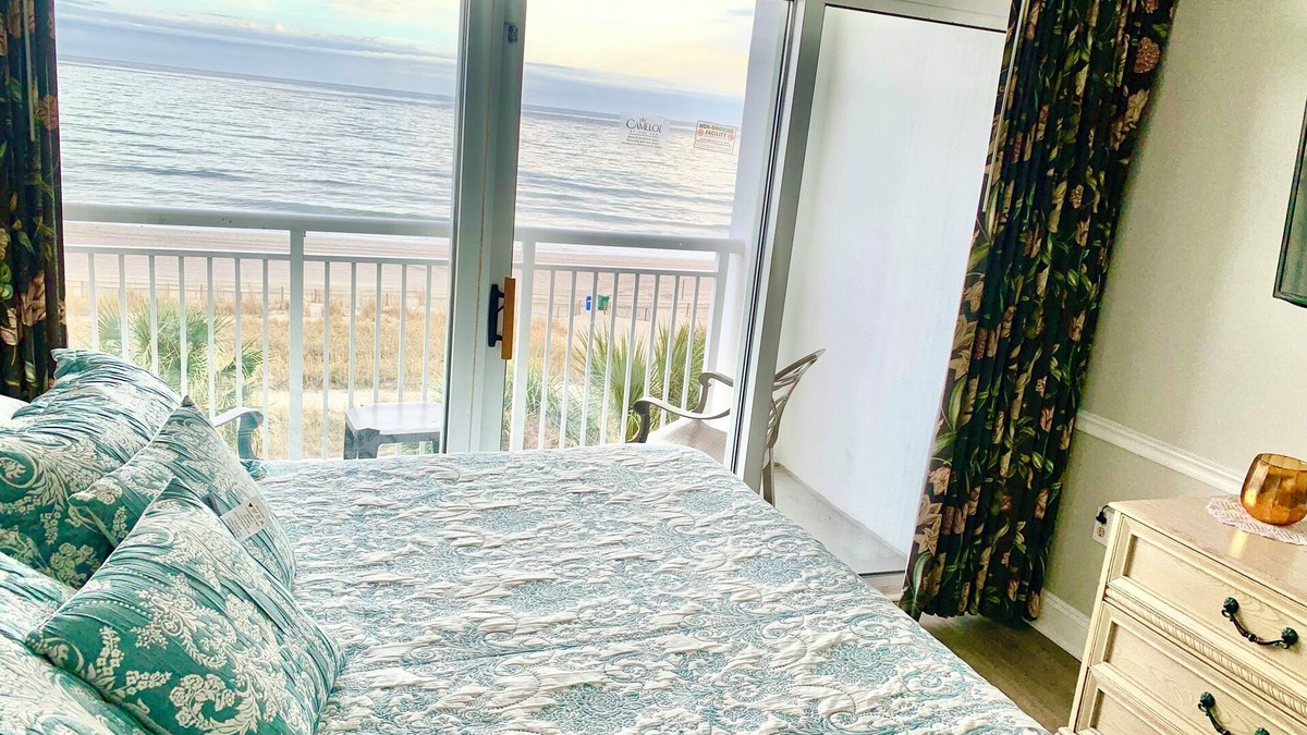 Myrtle Beach Hotel | Oceanfront Camelot! Prime Location!