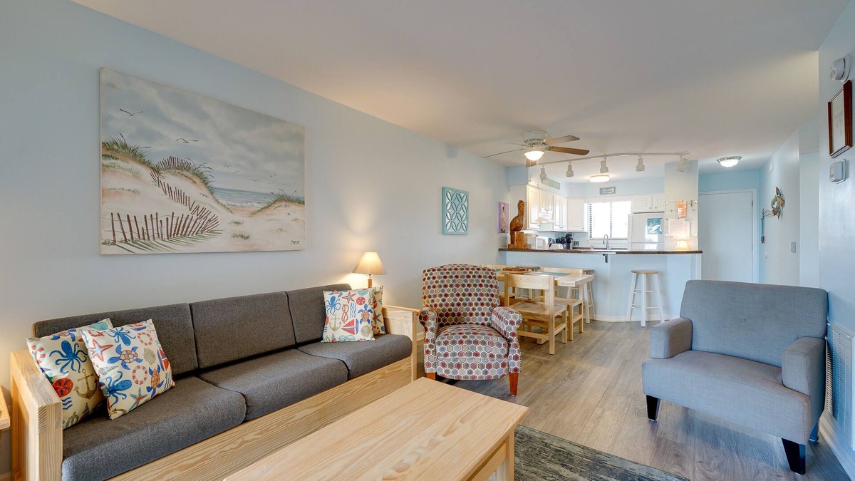 Wilmington Beach Condo | Oceanfront Carolina Beach Condo w/Pool & Views!