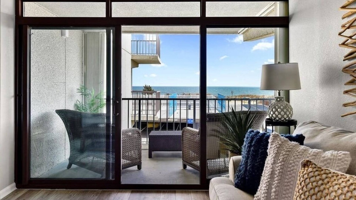 Midtown Ocean City Condo | Oceanfront Condo: Beach, Pool & Balcony Views!