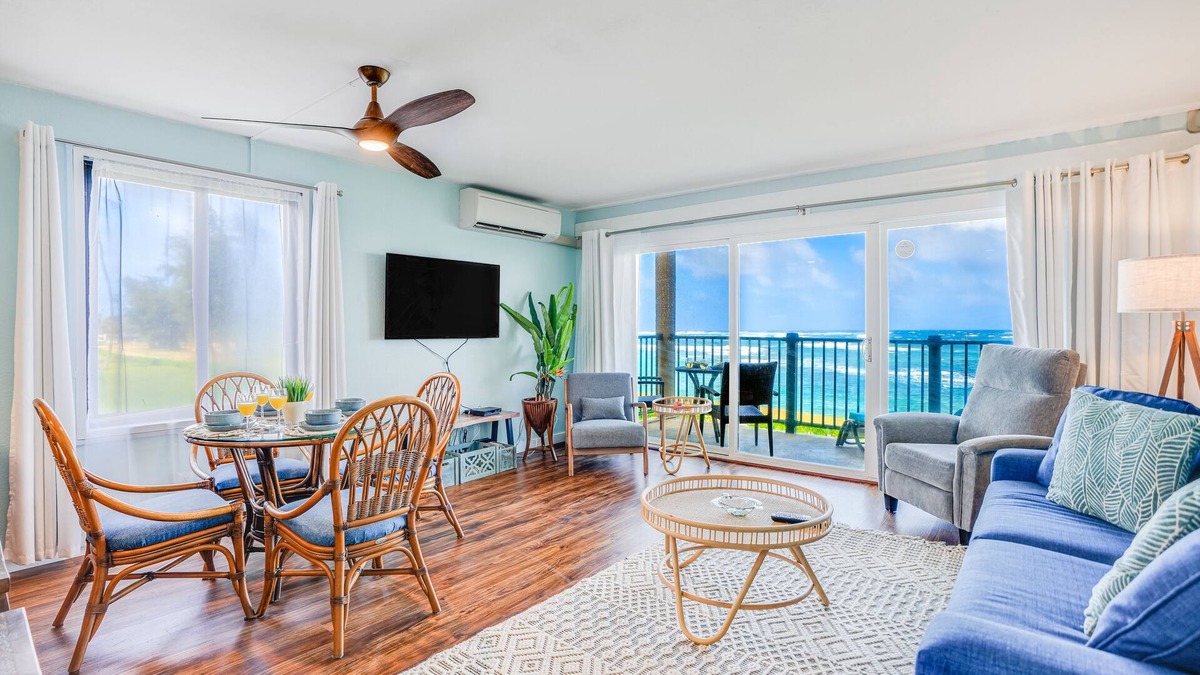 Kapaa Condo | Oceanfront condo with balcony, great view, pool, hot tub - 50 ft to beach