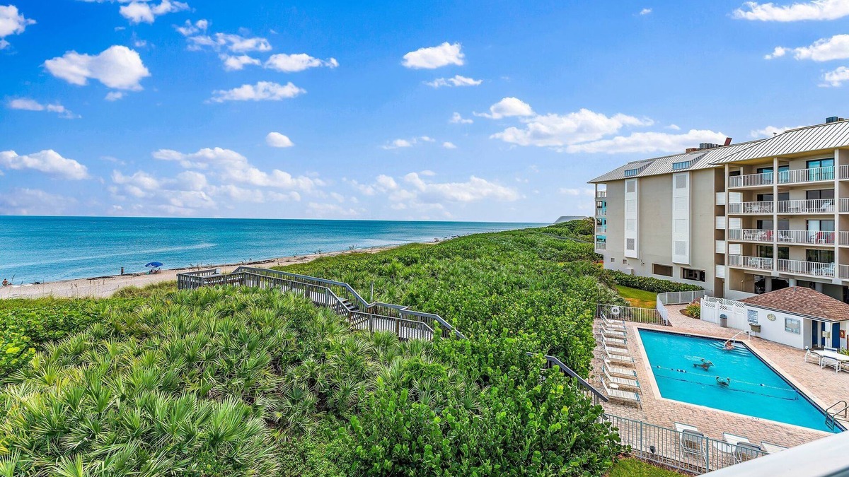 Stuart Condo | Oceanfront Condo with Panoramic Ocean Views on S. Hutchinson Island/Stuartn
