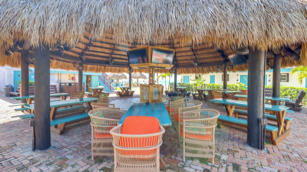 Layton Cottage | Oceanfront Cottage w/Beach Access in Layton!