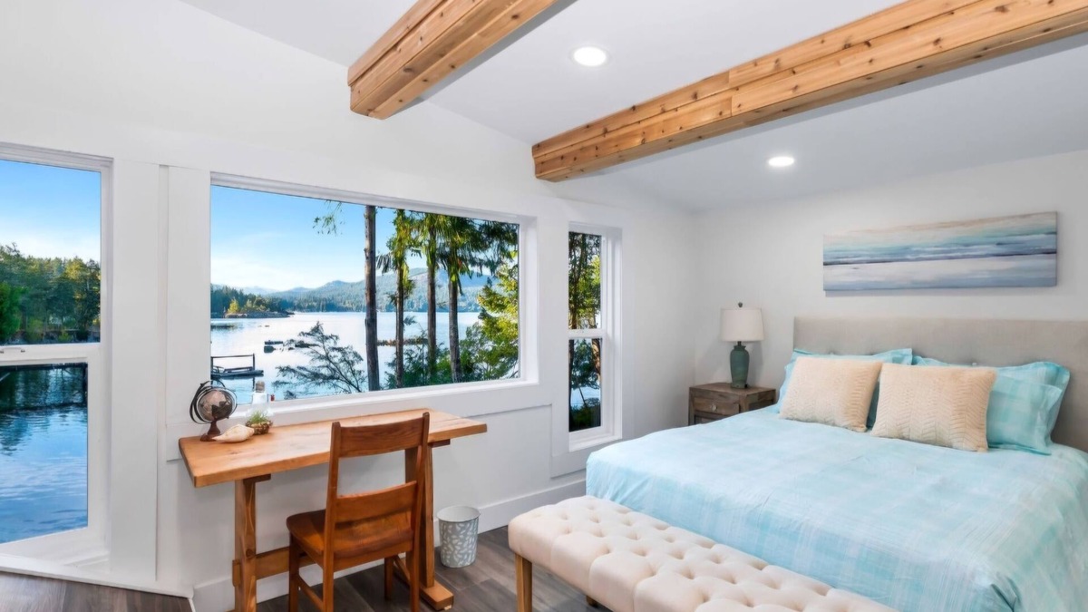 Juan de Fuca Electoral Area Cottage | Oceanfront Cottage with Hot Tub