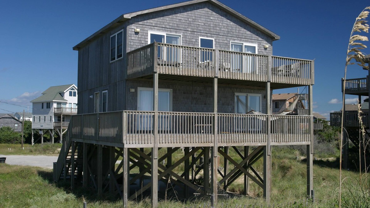 Frisco House | Oceanfront, Dog-Friendly House w/Central AC, Free WiFi, Shared Pool, Private W/D