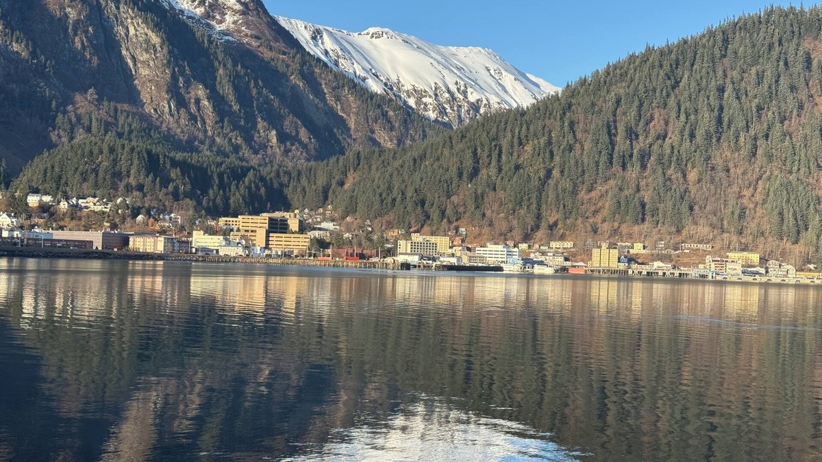 Juneau Condo | Oceanfront Douglas Island Gem - Humbler Halibut 2-bedroom condo Juneau