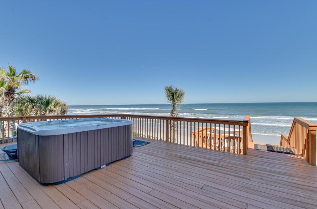 Wilbur-By-The-Sea House | Oceanfront Escape on Wilbur Beach!