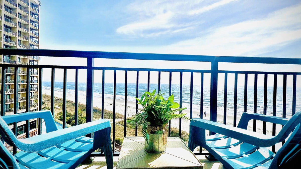 Windy Hill Resort | Oceanfront Family-Friendly Resort in Prime North Myrtle Beach Location!