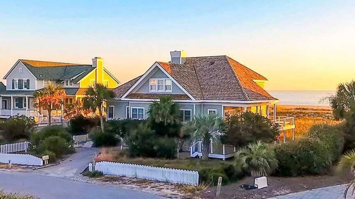 South Beach House | Oceanfront, great for families with children, BHI