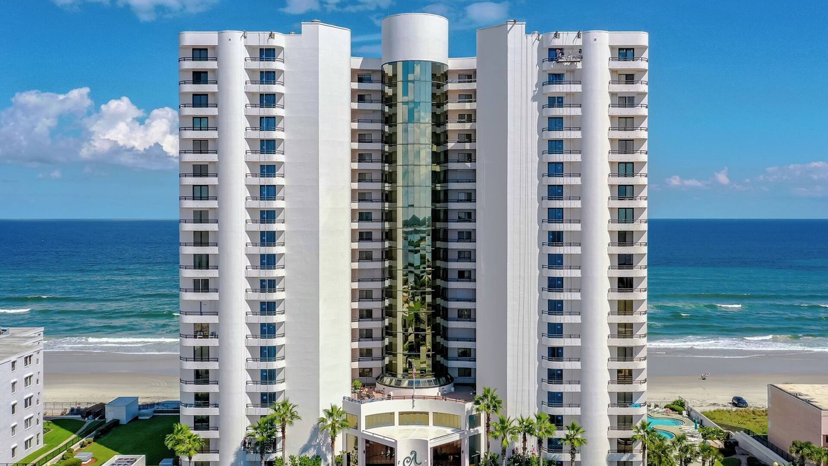 Daytona Beach Shores Condo | Oceanfront Hawaiian Oasis Dog Friendly