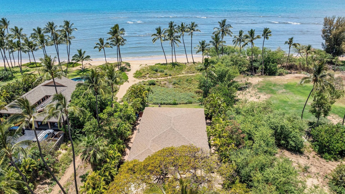 Kihei House | Oceanfront Hideaway on the Beach