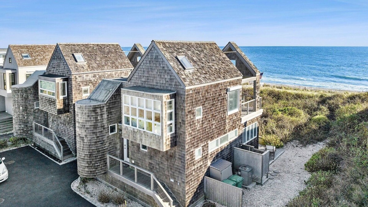Montauk House | Oceanfront Home In Downtown Montauk! Private Ocean Beach Path!