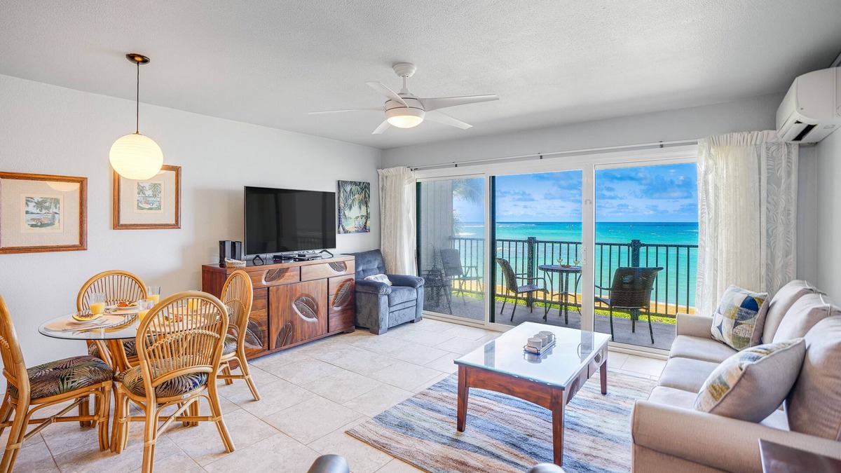 Kapaa Condo | Oceanfront home with shared pool, hot tub, spacious private lanai, & WiFi