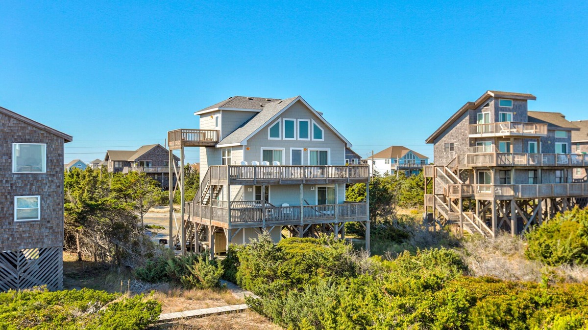Avon House | Oceanfront House with Private Hot Tub, Ocean View, Shared Pool, Free WiFi, & A/C