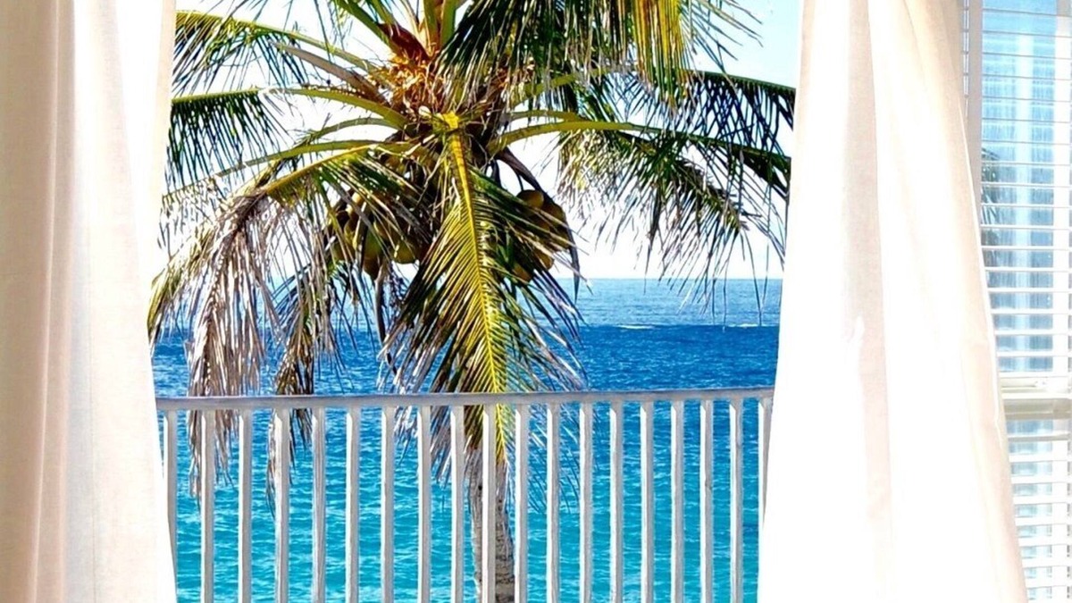 Paget House | Oceanfront Interior designed Beach House, Grape Bay Beach in Paget