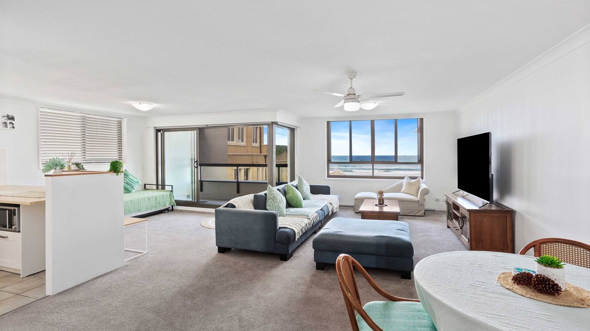 Mermaid Beach Apartment | Oceanfront Living at Paloma
