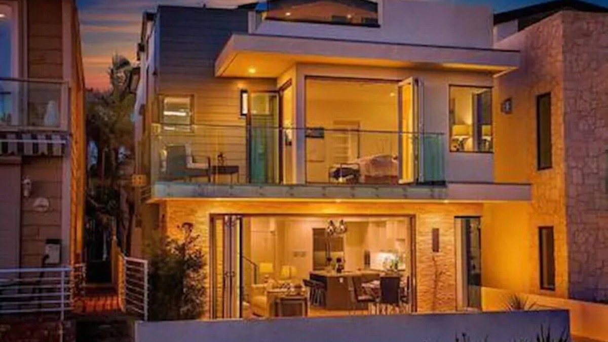 Balboa Peninsula House | Oceanfront Luxury, Incredible views and sunsets