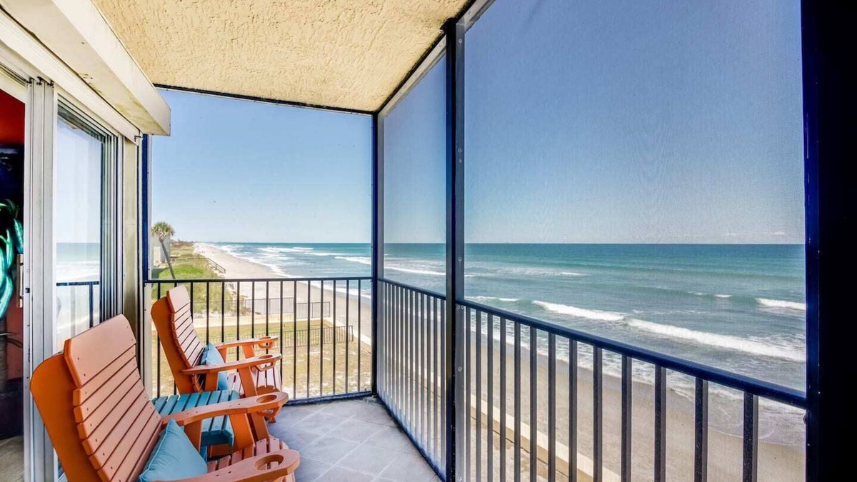 South Patrick Shores Apartment | Oceanfront Oasis - 2BR/2BA direct oceanfront!