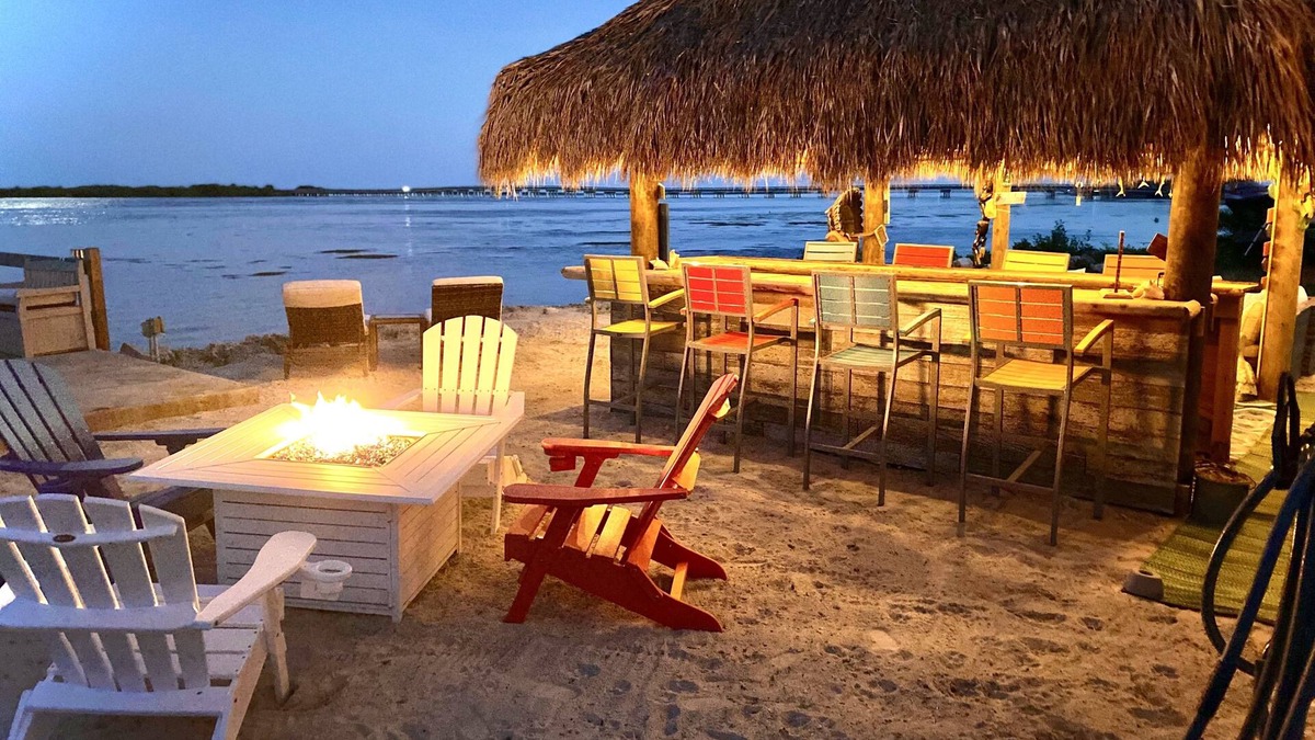 Doctor's Arm House | Oceanfront Paradise w new 365' Dock Huge Tiki and Firepit. Dogs OK