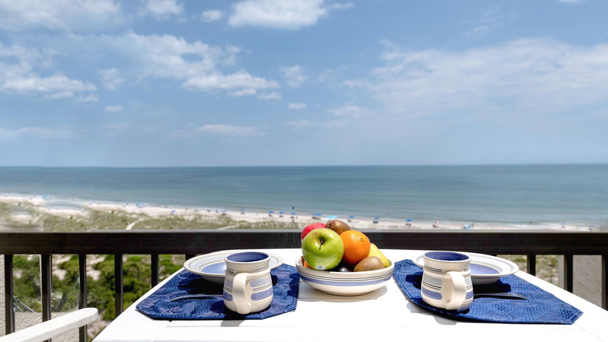 Amelia City Condo | Oceanfront Penthouse with 2 Oceanfront King Master Suites, Pools, Tennis & Bikes
