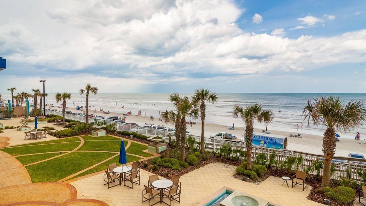 Daytona Beach Condo | Oceanfront Pool, Hot Tub, Fire Pit & Direct Beach Access-10% off 7 night stay!