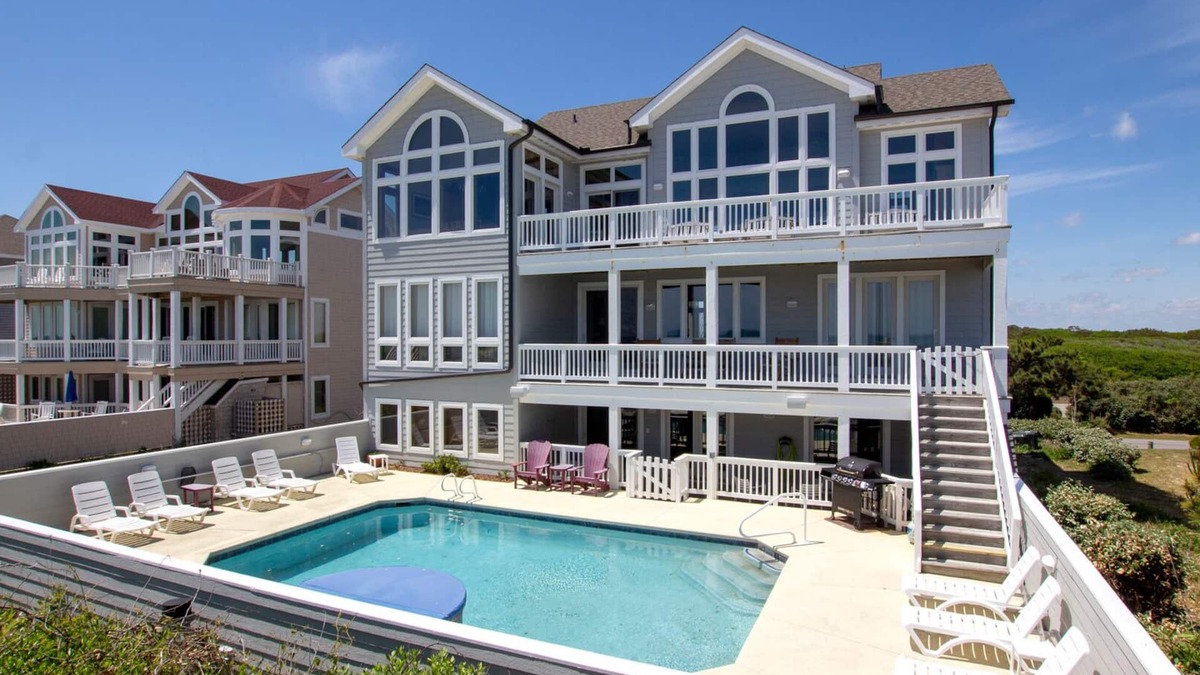 Pine Island House | OCEANFRONT, Pool, Pool Table, Private Beach Access, PI249, Wellfleet