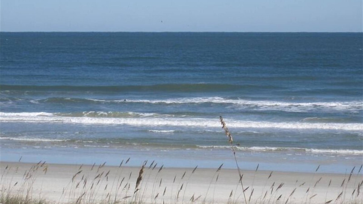 Crescent Beach House | Oceanfront private, dog friendly, 2BR house, Fall/Thanks/Christmas availability.