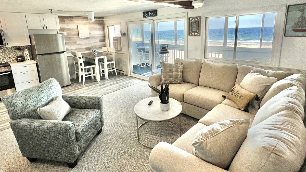 Hampton Condo | Oceanfront, private porch,unobstructed amazing panoramic views of Atlantic Ocean