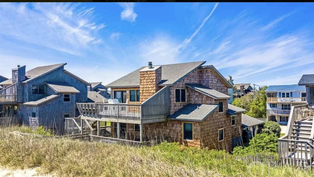 Carolina Dunes House | Oceanfront Property/Perfect Location/duck north Carolina