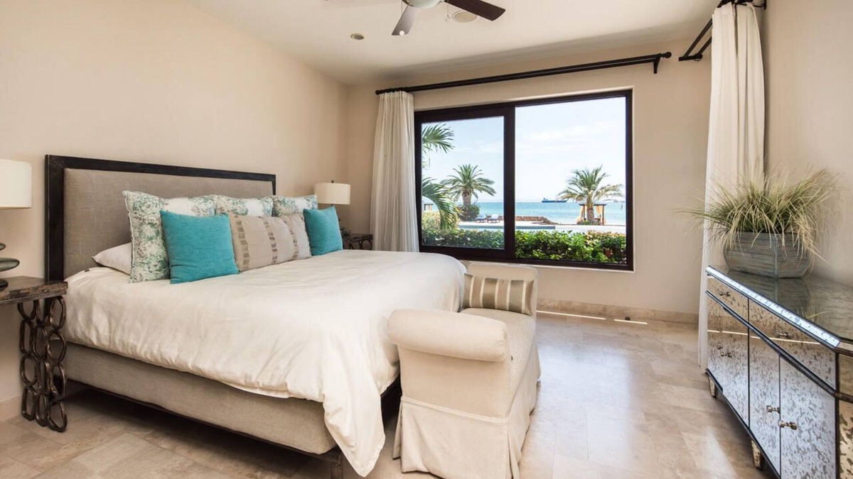 La Paz Apartment | Oceanfront Residence with 3 Bedrooms