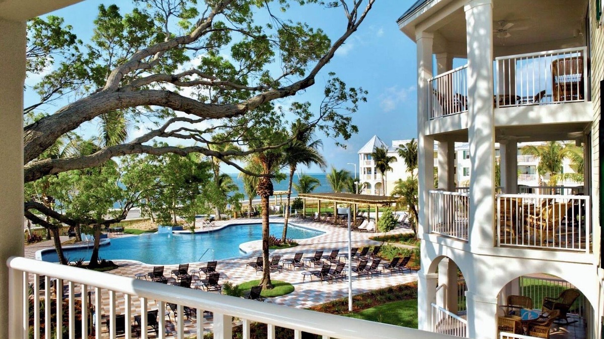 Key West Resort | Oceanfront Resort, Infinity Pool, Hot Tub, Courtyard, Sleeps 6, 7 Nights, Hyatt