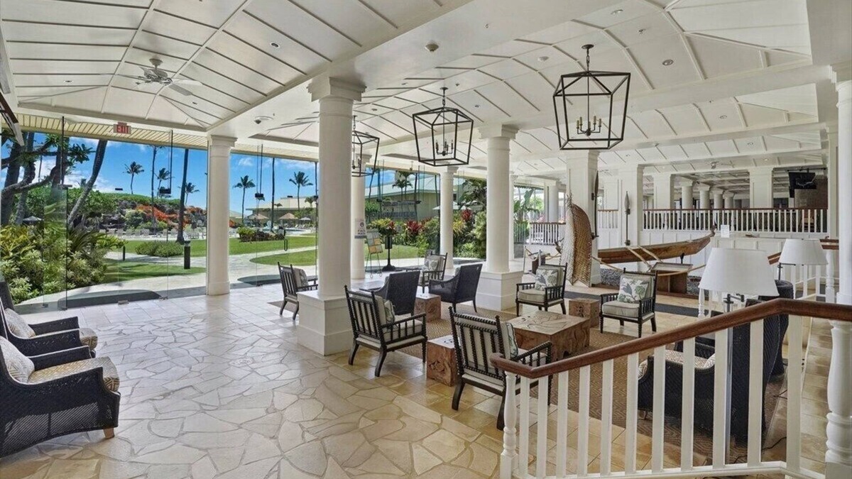 Hanamaulu Condo | Oceanfront Resort steps to pool/beach via your lanai, 4 Beautiful Pools