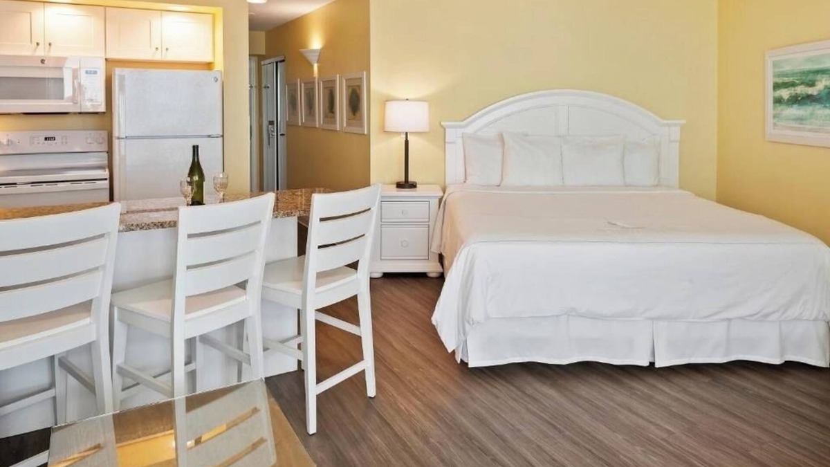 Ormond Beach Hotel | Oceanfront Studio w/Balcony – Perfect Ormond Beach Retreat by the Water