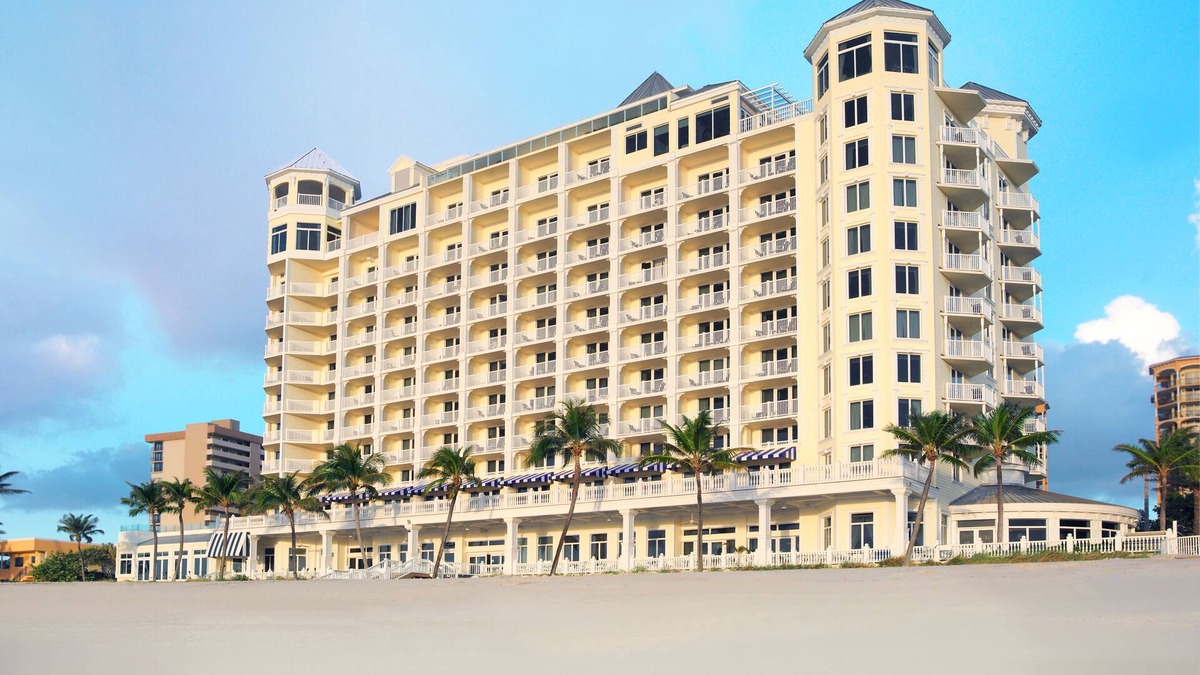 East Fort Lauderdale Resort | OCEANFRONT Two Bed Suite! Located Directly On The Sand! Beautiful Resort!
