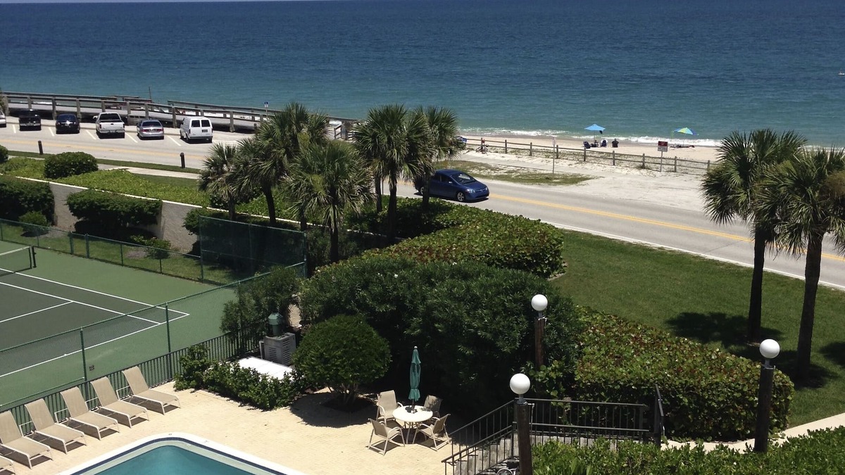Central Beach Condo | Oceanfront upscale condo, Vero Beach, Florida, 2 bedrooms
