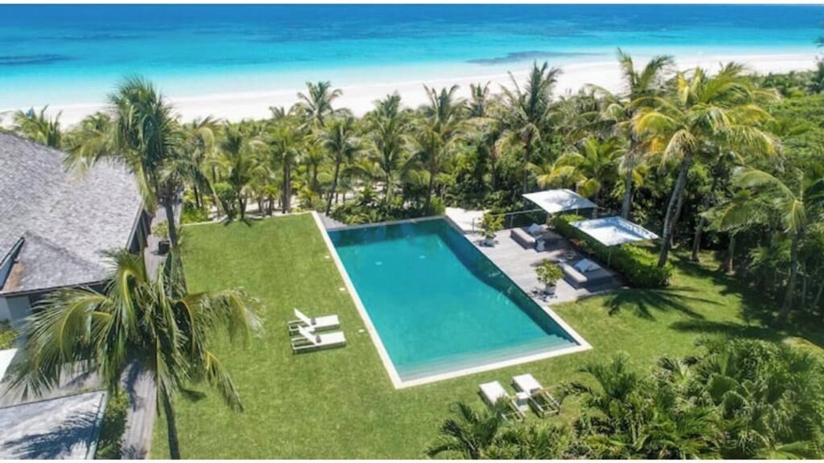 Dunmore Town Villa | Oceanfront Villa with Private Chef, Butler, Housekeepers and Concierge
