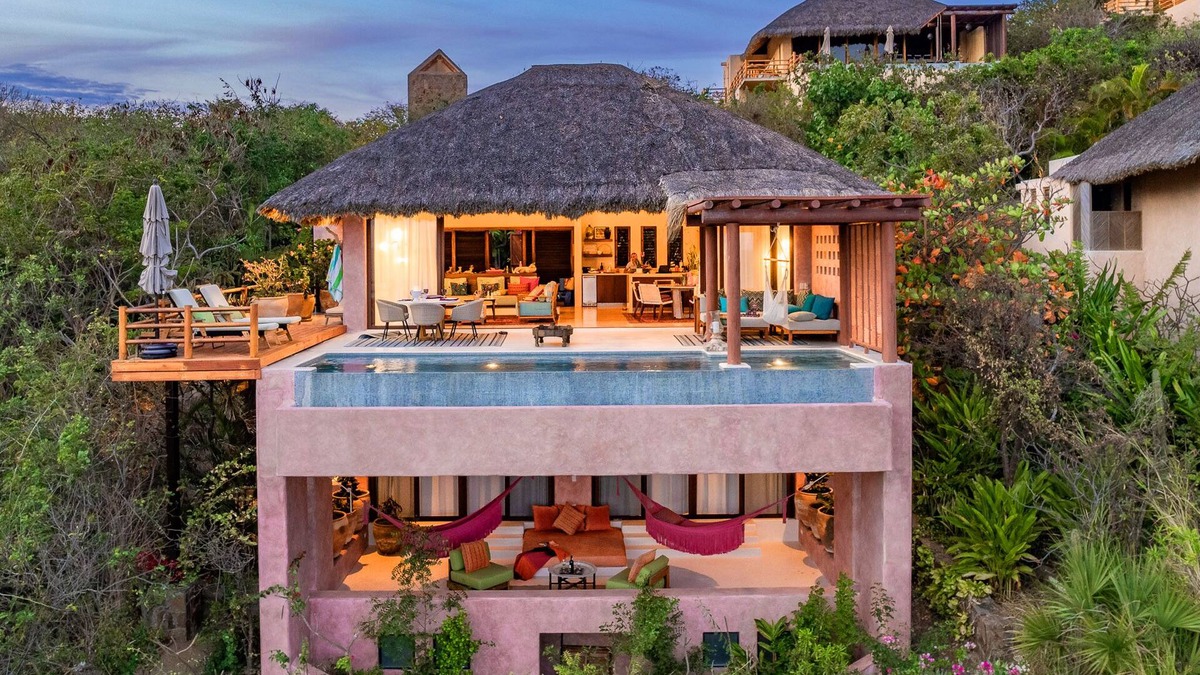 Santa Maria Huatulco Villa | Oceanfront Villa in Gated Community + Amenities