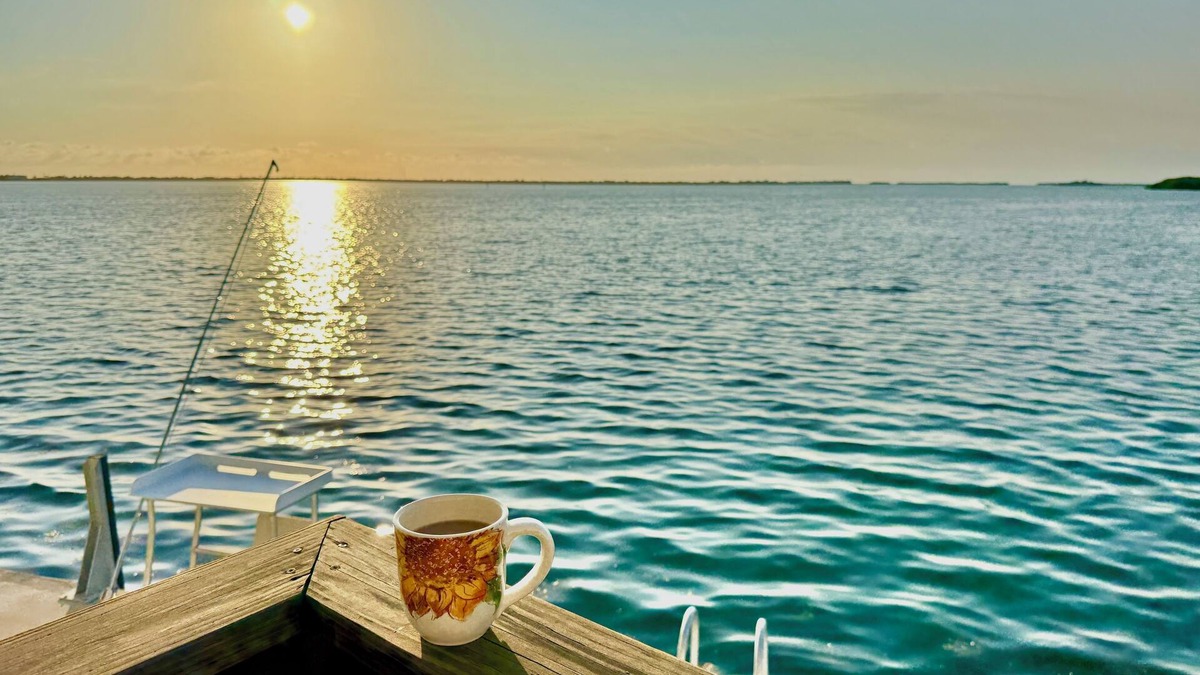 Cutthroat Harbor Estates House | Oceanfront w/stunning open water views and a 60-foot dock! 30 mins to Key West!