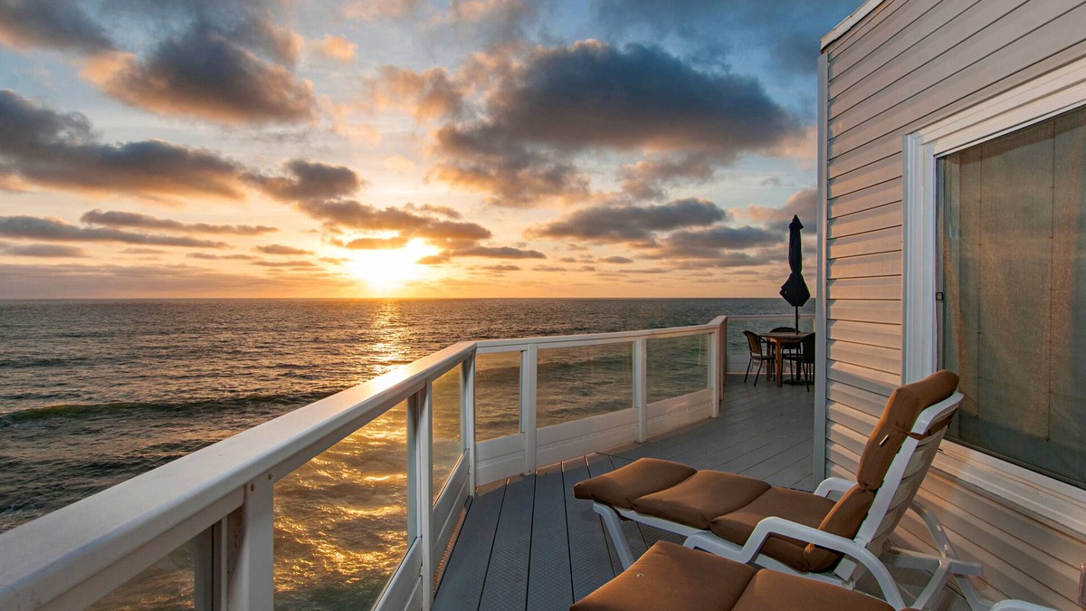 Ocean Beach Condo | Oceanfront with incredible views.