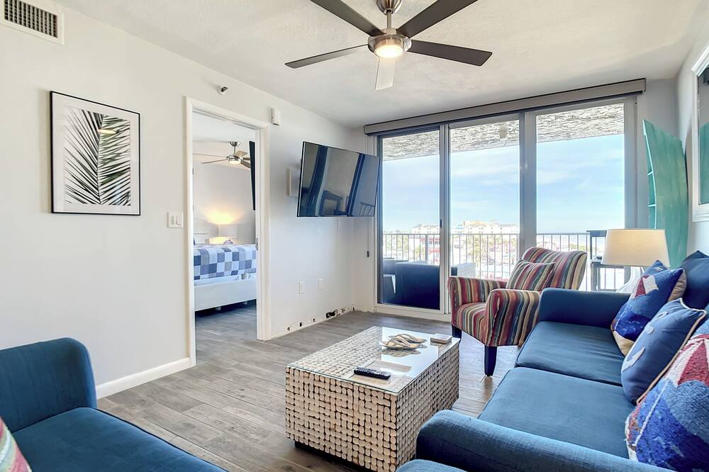 New Smyrna Beach Condo | Oceania III