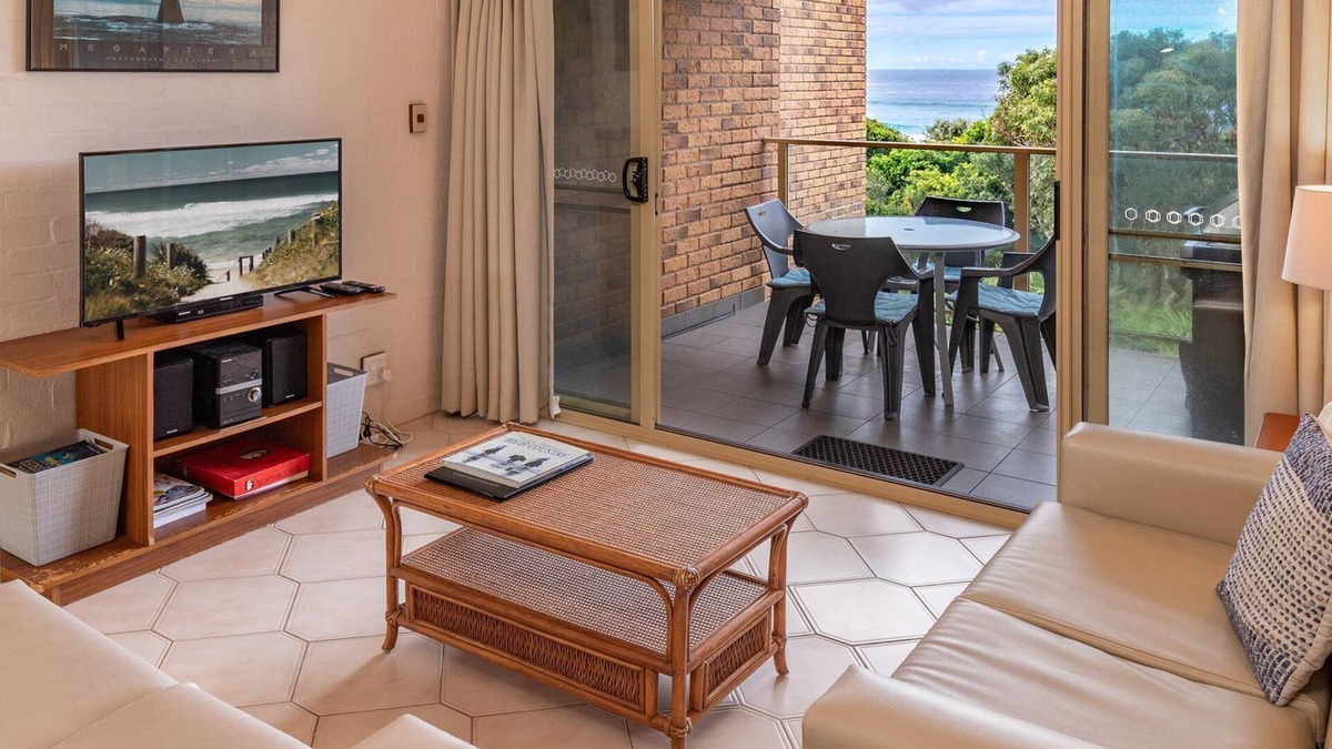 Boomerang Beach Apartment | Oceanside 18 - Pacific Palms Holidays