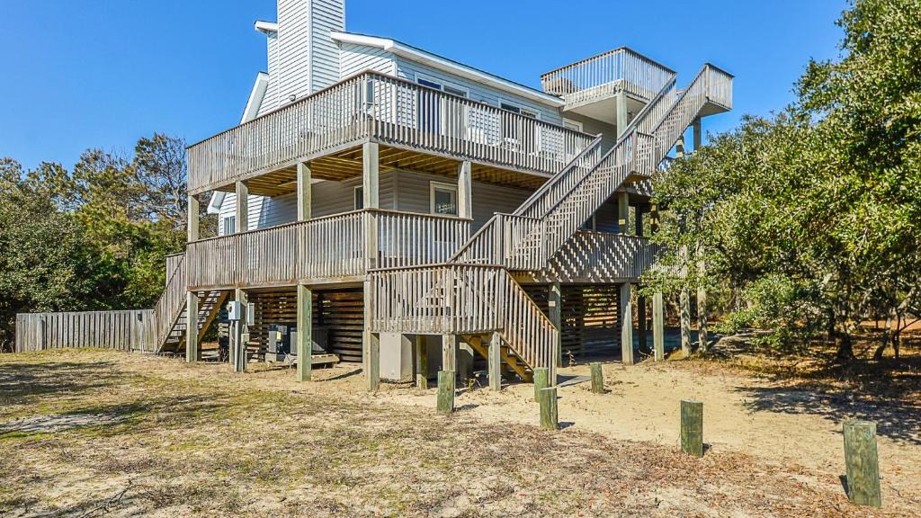 Carova Beach House | Oceanside, 5 BRs, Wild Horses, 600 ft to Beach Access, 4wheel Drive Area, 4x2398, The T House