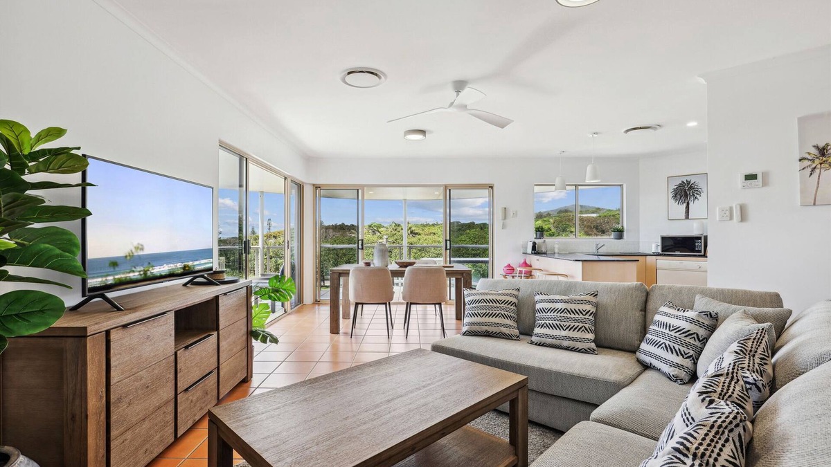 Point Arkwright Apartment | Oceanside Apartment with Views of Yaroomba Beach
