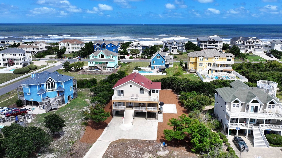 Whalehead Beach House | Oceanside, Close to Beach and Shopping! - WW921, Seafive