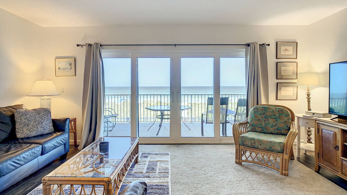 Independence Square Condo | Oceanside Condominium 205- Stunning beach front Condo!