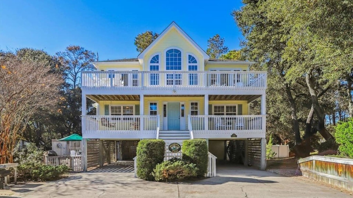 Corolla Light House | Oceanside in Corolla Light w/Pool, Walk to Beach