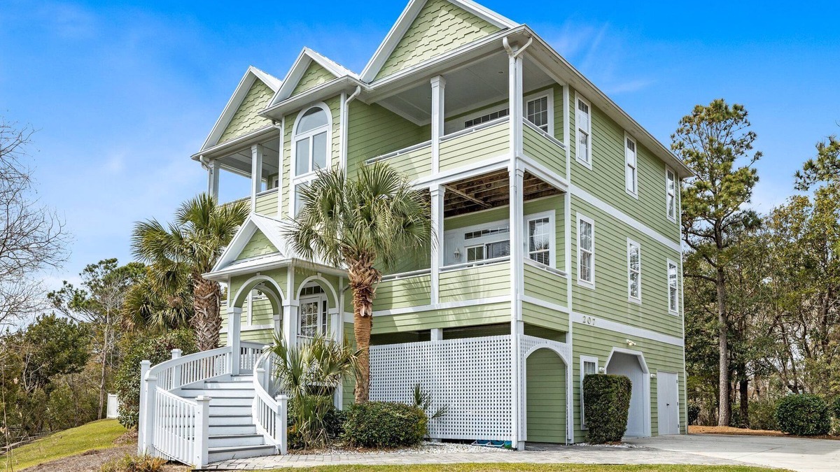 Emerald Isle House | Oceanside Interior Home,Private Pool,Golf Cart,Beach Access,in Spinnaker's Reach