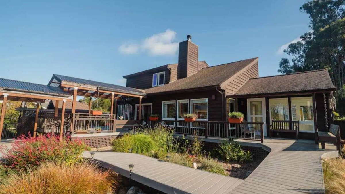 Fort Bragg House | Oceanside Oasis 4br&4ba with Game Room