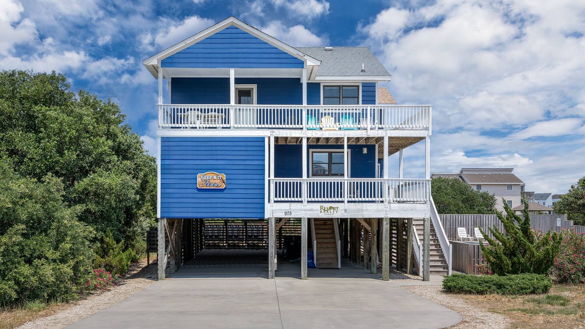 Whalehead Beach House | Oceanside, Pet Friendly with a Cool Pool & Volleyball Court!
